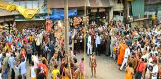 চড়ক উৎসবে জমজমাট ছাতুবাবুর বাজার