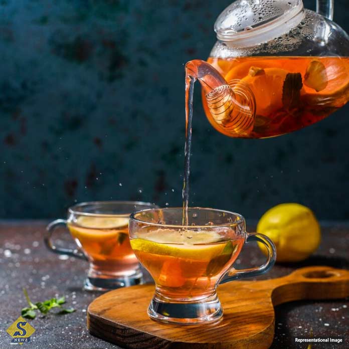 Dehydration-in-food-in-summer