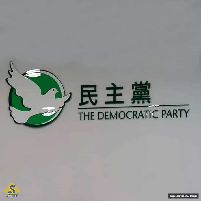 Hong-Kong's-largest-party-is-on-the-verge-of-extinction