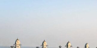 পরপর দাঁড়িয়ে যুদ্ধজাহাজ , ‘মিশন রেডি’ বলল ভারতীয় সেনা