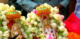 নববর্ষে পূজিত লক্ষ্মী-গণেশ