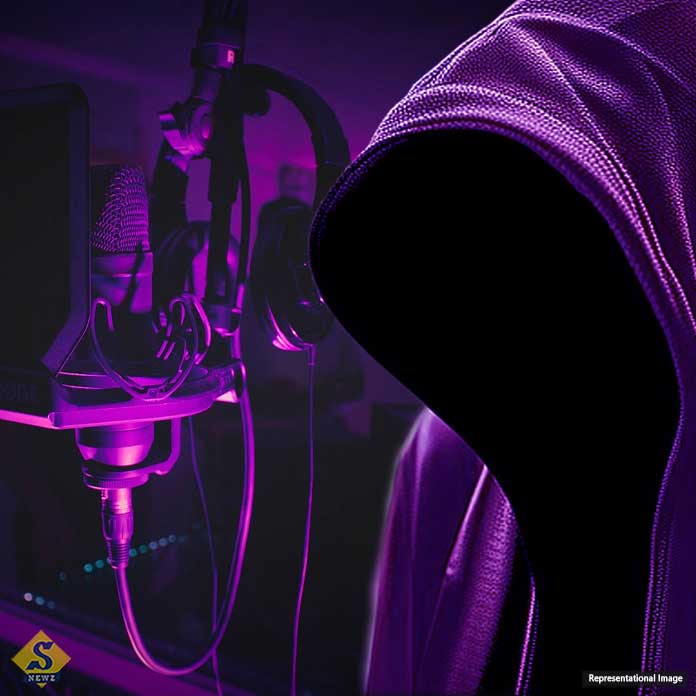 Mysterious-radio,-search-center-on-eastern-Indian-border