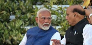 পহেলগাঁও : মোদির বাড়িতে রাজনাথ