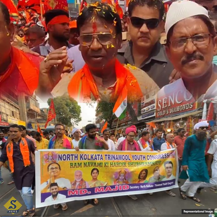 মালদা-শিলিগুড়িতে ফুল-মিষ্টি, ঠনঠনিয়ায় মিছিলে সংখ্যালঘুরা