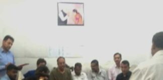 সরকার চালাচ্ছেন রেখা গুপ্তর স্বামী! অতিশীর পাল্টা বিজেপিরও