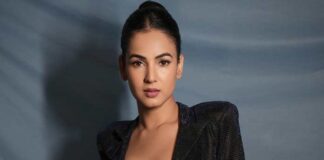 চুম্বনের দৃশ্য নিয়ে সোনাল