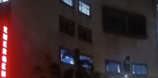 চিকিৎসায় গাফিলতি, হাসপাতালে গুলি