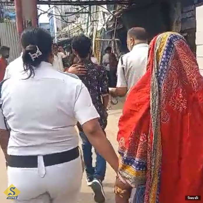 Two-Bangladeshis-arrested-from-Howrah-station
