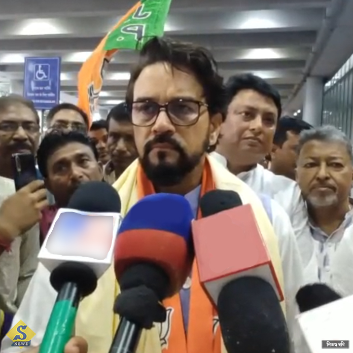 ওয়াকফ আইন না পড়েই রাজনীতি করছেন মমতা: অনুরাগ
