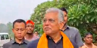 ইকো পার্কে হাঁটলেই বিয়ে হয় না: দিলীপ