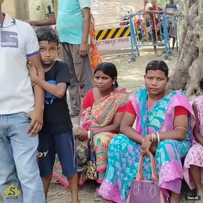 নিরাপত্তা নিশ্চিত করুন, মমতার আবাসের বাড়ির পাল্টা ঘরছাড়ারা