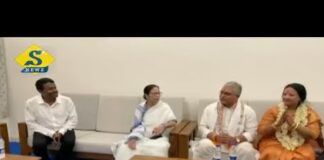 দিঘার জগন্নাথ মন্দিরে সস্ত্রীক দিলীপ, মুখ্যমন্ত্রীর সঙ্গে খোশগল্পও