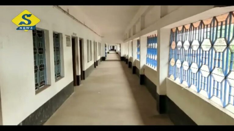 চাকরি হারানোর হাহাকার জেলায় জেলায়