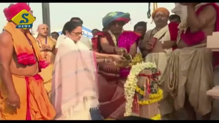 মহাযজ্ঞে পূর্ণাহুতি মুখ্যমন্ত্রী, মা-মাটি-মানুষের নামে পুজো