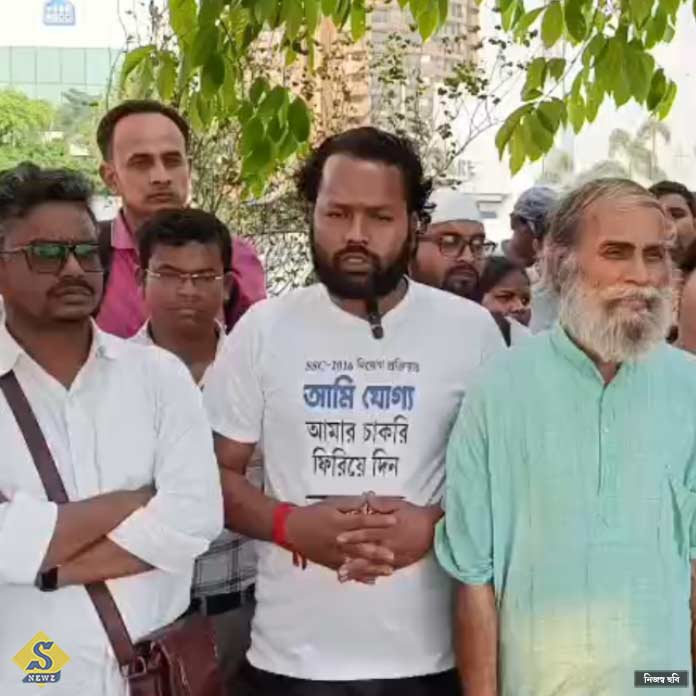 সুপ্রিম রায়ে স্বস্তির নয়, অস্বস্তির, বলছেন চাকরিহারারা