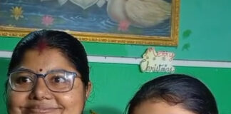 মাধ্যমিকে অষ্টম অবন্তিকা ডাক্তার হতে চায়