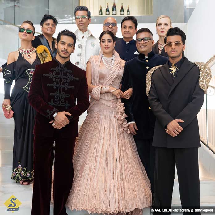 Actor-director-wears-Janhvi's-outfit