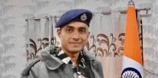 আইইডি বিস্ফোরণে পা হারালেন সিআরপিএফ জওয়ান