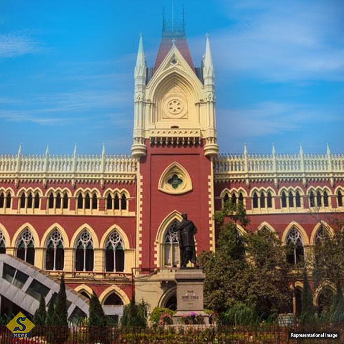 এবার সেন্ট্রাল পার্কে চাকরিহারারা, পুলিশের কড়া পদক্ষেপেও না কোর্টের