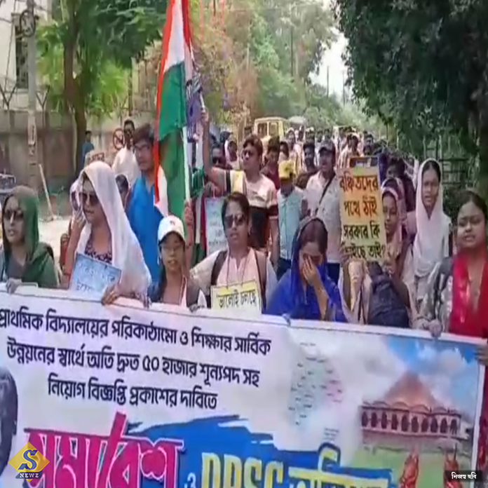 ৩ বছরেও অমিল নিয়োগ, ক্ষোভ টেট উত্তীর্ণদের 