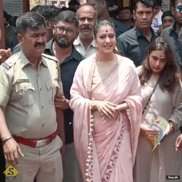 Kajol_in_dakshineswar