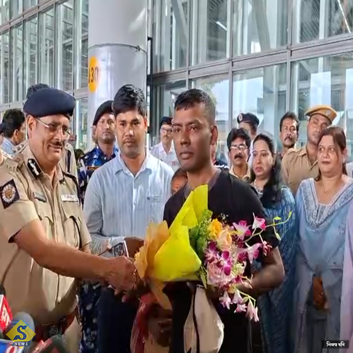 Kolkata-Police-Commissioner's-Bodyguard,-Lakshīkanth-Mandal-Mount-Everest