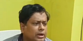 ভোটার কার্ড বিতর্কে স্ত্রী, মমতাকেই আক্রমণ সুকান্ত-র