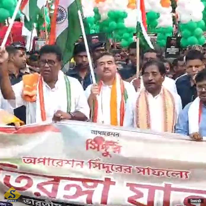 নদিয়ায় তিরঙ্গাযাত্রায় শুভেন্দু, কলকাতায় অগ্নিমিত্রা-লকেটরা