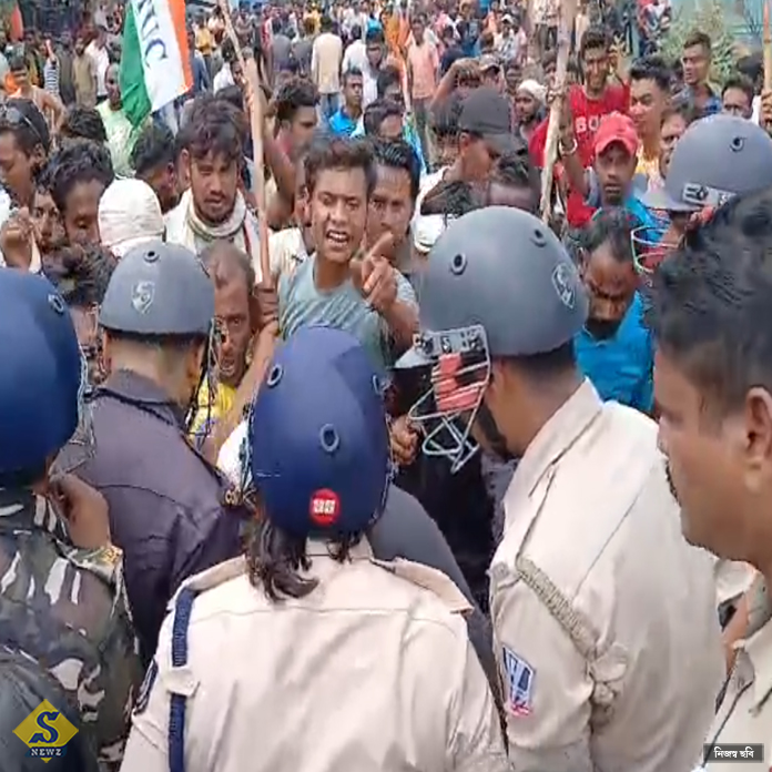 ডেপুটেশন ঘিরে বিজেপি-তৃণমূল মুখোমুখি, ধুন্ধুমার বারাবনি