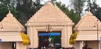 ৩ দিনে ১০ লক্ষ, দিঘায় ঢল পুণ্যার্থীদের