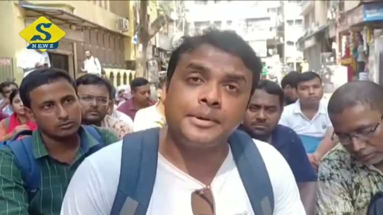 চাকরি বিক্ষোভের আঁচ শিক্ষামন্ত্রীর বাড়ির সামনে