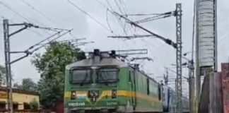 এবার রানাঘাট-শিয়ালদেহ ছুটবে এসি লোকাল রেক