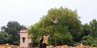 শান্তিনিকেতনে ভেঙে ফেলা হল অবনীন্দ্রনাথ ঠাকুরের বাড়ি