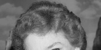 অভিনেত্রী পিপা স্কট প্রয়াত