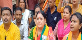 ১১ দিন পরেও নিখোঁজ মহেশতলার কিশোর, থানায় বিক্ষোভ অগ্নিমিত্রার