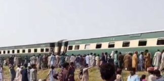 জাফর এক্সপ্রেসে হামলার ছক! লাইনচ্যুত ছ’টি বগি