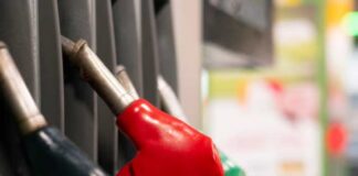 পাঁচ মাসে সর্বোচ্চ তেলের দাম অস্থির শেয়ার বাজার