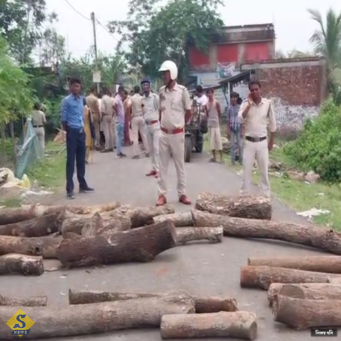Protest,-huge-excitement-in-Jaynagar-Buij-Baati-village-of-South-24-Pargana-district