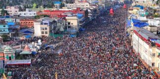রথযাত্রায় মাতোয়ারা পুরী