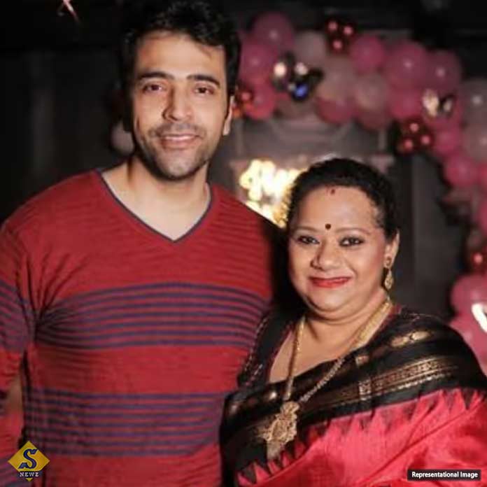 আবীরের স্ত্রীকে নিয়ে কটাক্ষ