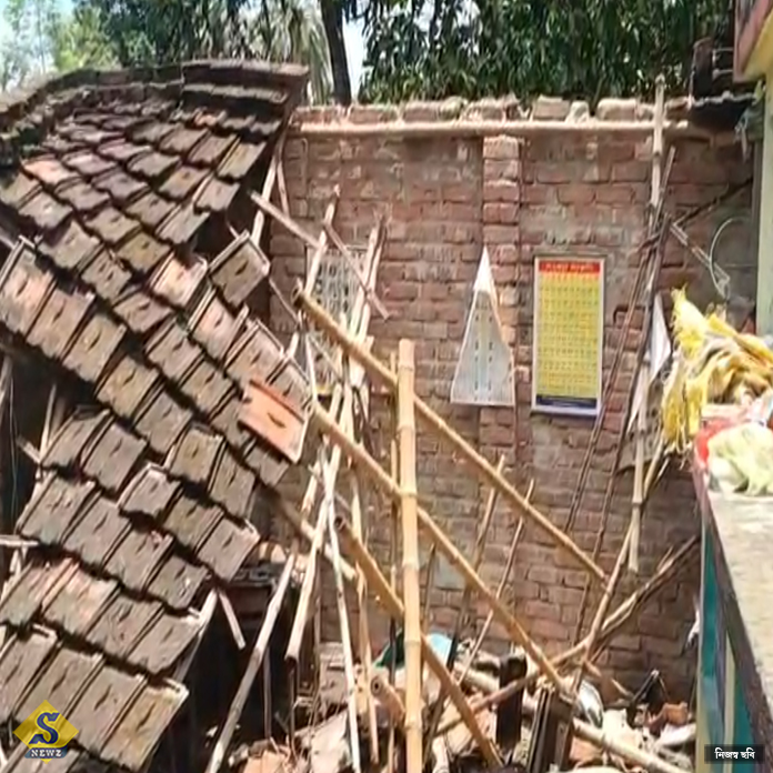 Tile-rice-fell-on-children-in-ICDS