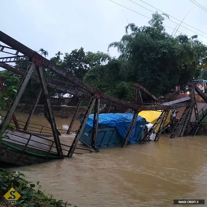 অসমে ভাঙল ব্রিজ, বিজেপিকে নিশানা তৃণমূলের