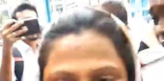 আদালতে তোলার সময় ফুলটুসিকে চড়