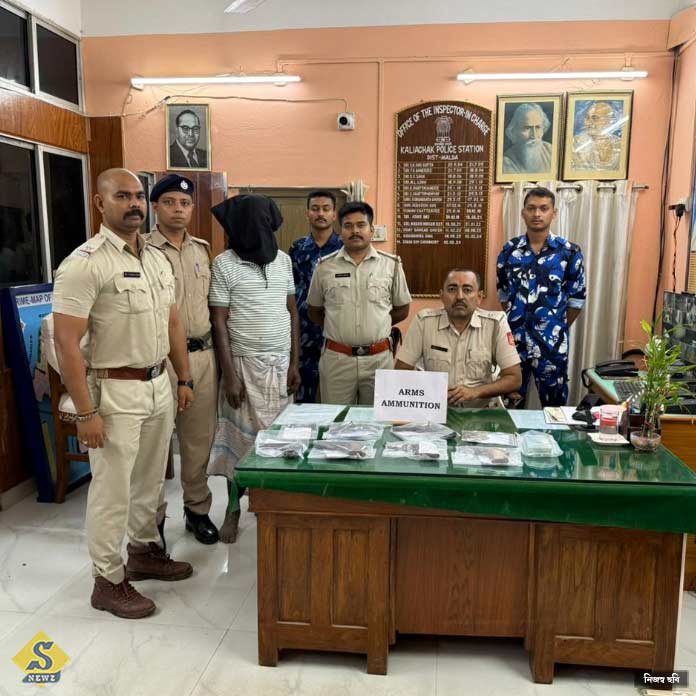 প্রচুর আগ্নেয়াস্ত্র-সহ গ্রেফতার ১ ব্যবসায়ী 