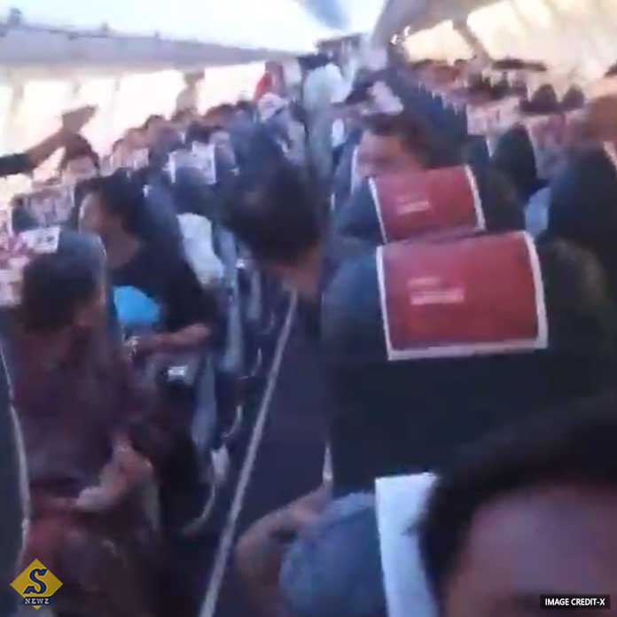 2-passengers-try-to-enter-cockpit,-plane-delayed
