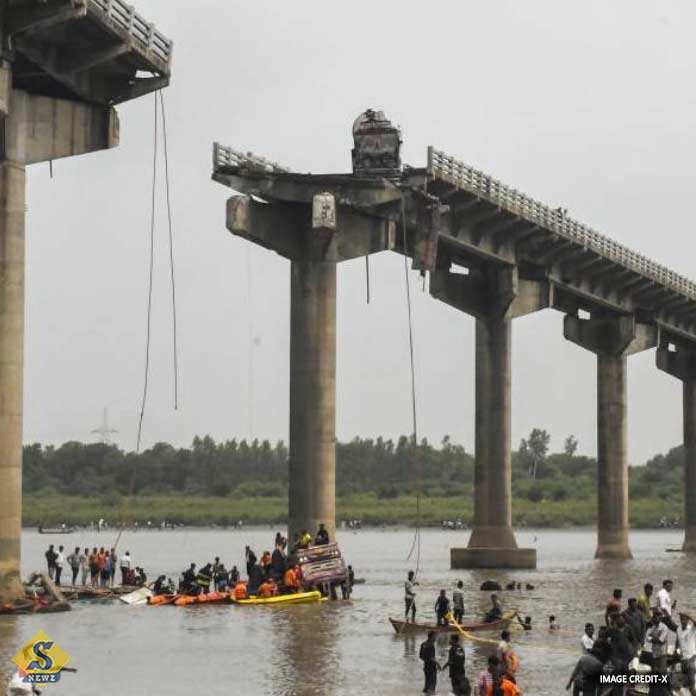 Death-toll-rises-to-15-in-Gujarat-bridge-collapse