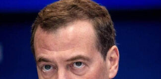 পশ্চিমী বিশ্বকে হামলার হুমকি মেদভেদেভের