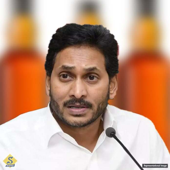 Former-Andhra-Chief-Minister-Jagan-Mohan's-name-was-involved-in-the-liquor-scandal