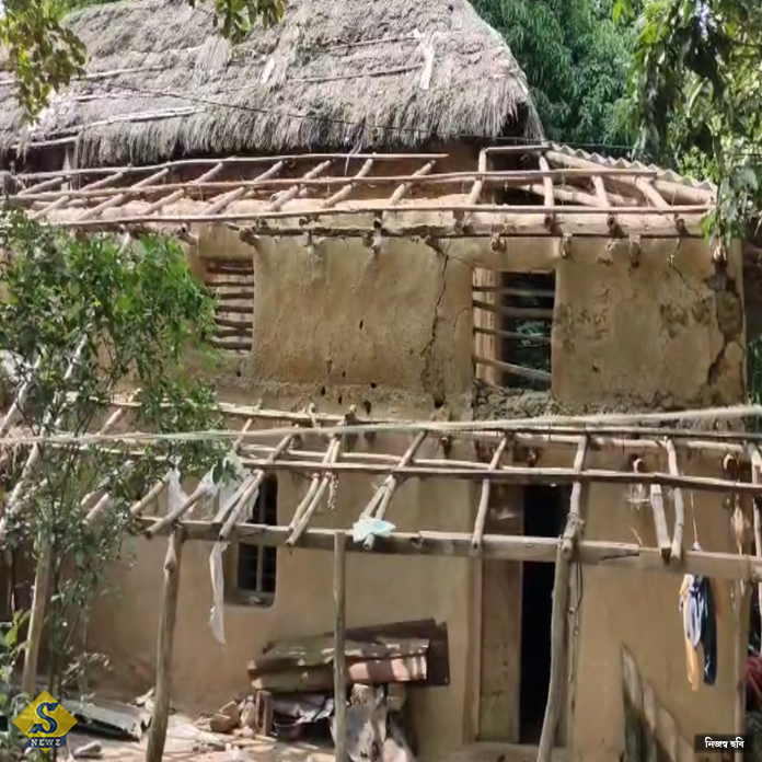 In-the-Kulaseni-village-of-Belda-police-station,-the-fear-of-explosion-spread-in-the-area-due-to-the-loud-noise