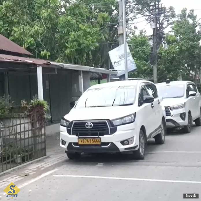 Income-Tax-Department-raids-Trinamool-teacher-leader's-house